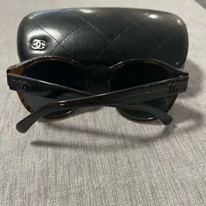 CHANEL | Accessories | Chanel Tortoise Sunglasses 5359  display picture 2